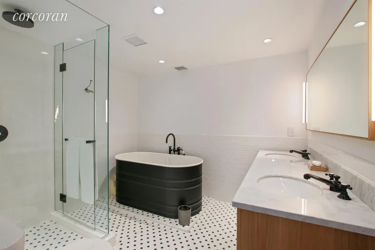 New York City Real Estate | View 25 Murray Street, 2E | Tranquil Master Bathroom | View 4