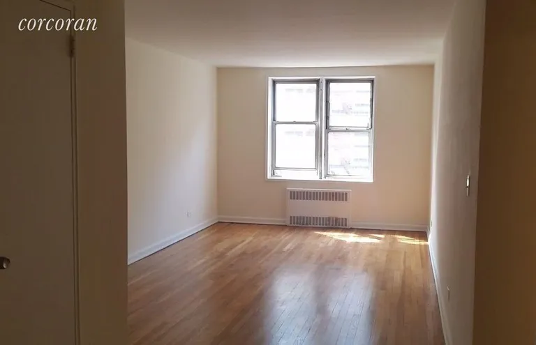 New York City Real Estate | View 2107 Wallace Avenue, 4H | 1 Bed, 1 Bath | View 1