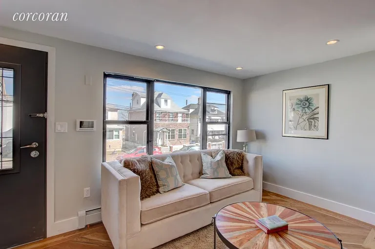 New York City Real Estate | View 25-24 Curtis Street | room 4 | View 5
