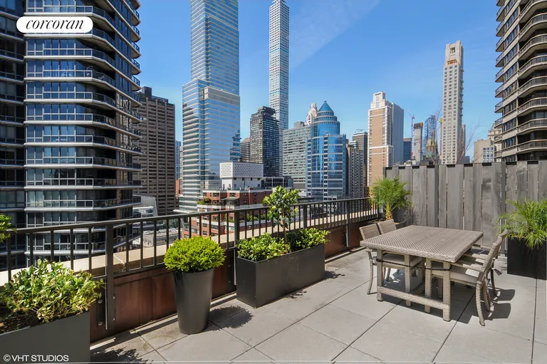 New York City Real Estate | View 200 East 62Nd Street, 20D | room 8 | View 9