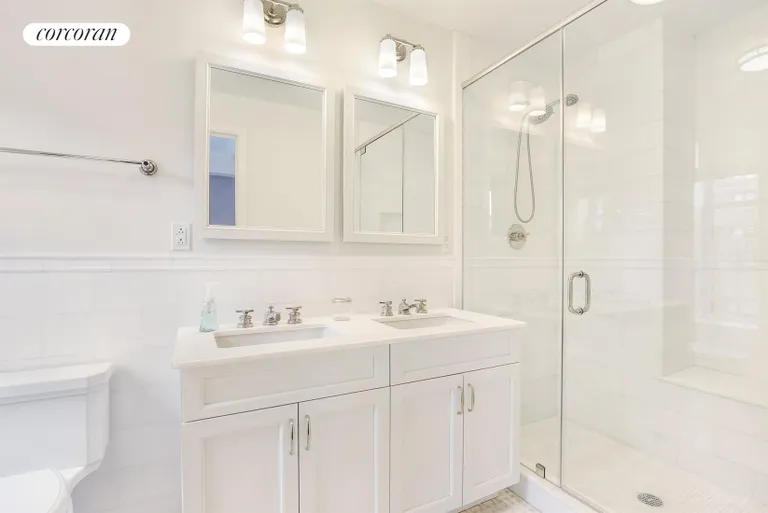 New York City Real Estate | View 215 West 88th Street, 10G | Luxurious windowed master bathroom  | View 5