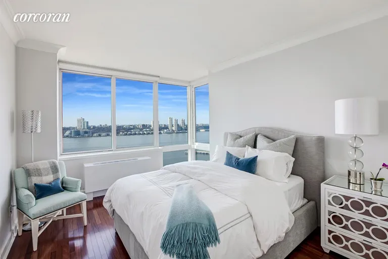 New York City Real Estate | View 120 Riverside Boulevard, PH3H | Bedroom | View 4