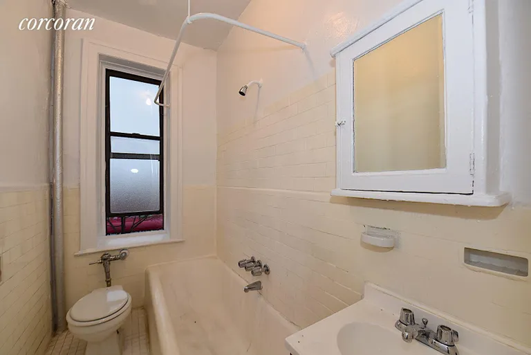 New York City Real Estate | View 22-05 37th Street, J3 | room 6 | View 7