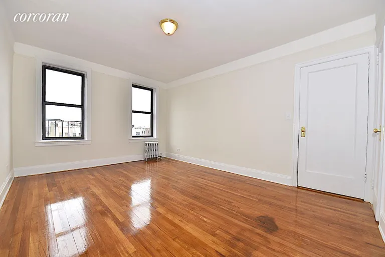 New York City Real Estate | View 31-70 34th Street, 4B | room 6 | View 7