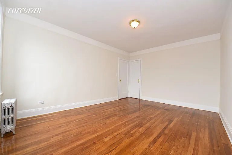 New York City Real Estate | View 31-70 34th Street, 4B | room 7 | View 8
