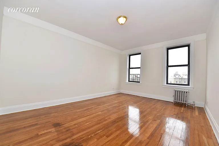New York City Real Estate | View 31-70 34th Street, 4B | room 8 | View 9