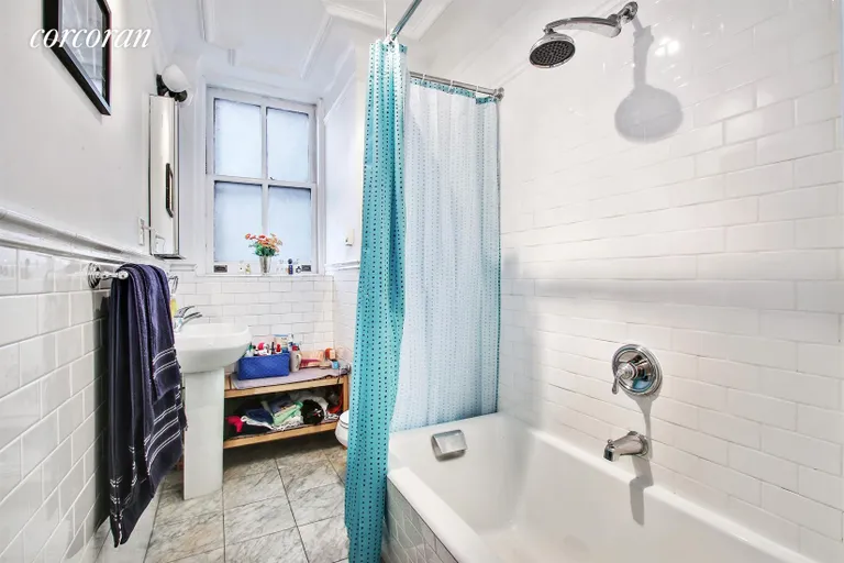New York City Real Estate | View 2109 Broadway, 7-10 | Bathroom | View 4