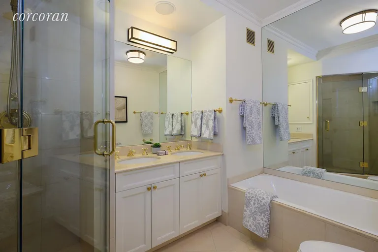 New York City Real Estate | View 40 East 88th Street, 5B | Master Bathroom | View 13