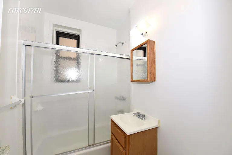 New York City Real Estate | View 25-41 30th Road, 3G | room 7 | View 8