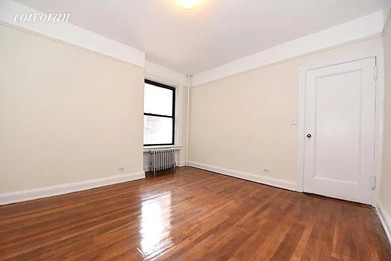 New York City Real Estate | View 25-41 30th Road, 2F | room 5 | View 6