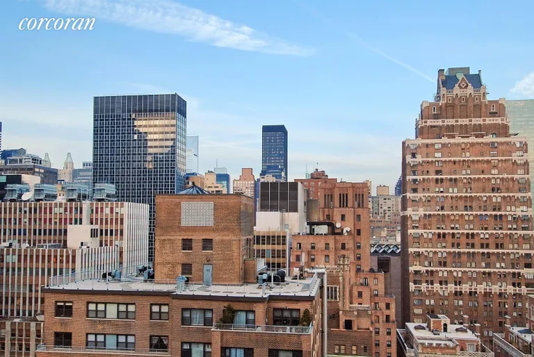 New York City Real Estate | View 300 East 40th Street, 25X | Open City View | View 4