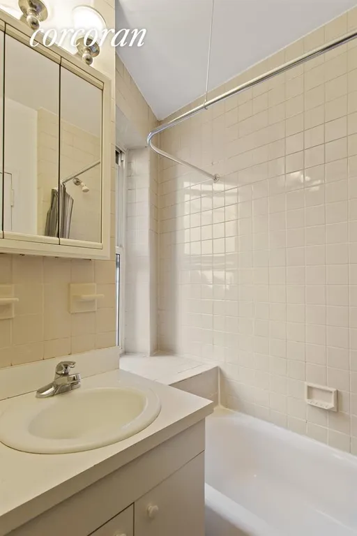 New York City Real Estate | View 111 South 3rd Street, 6F | Bathroom | View 6