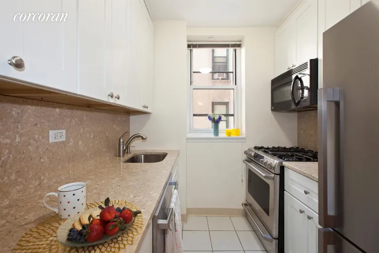 New York City Real Estate | View 255 West 85th Street, 8AB | Kitchen | View 4
