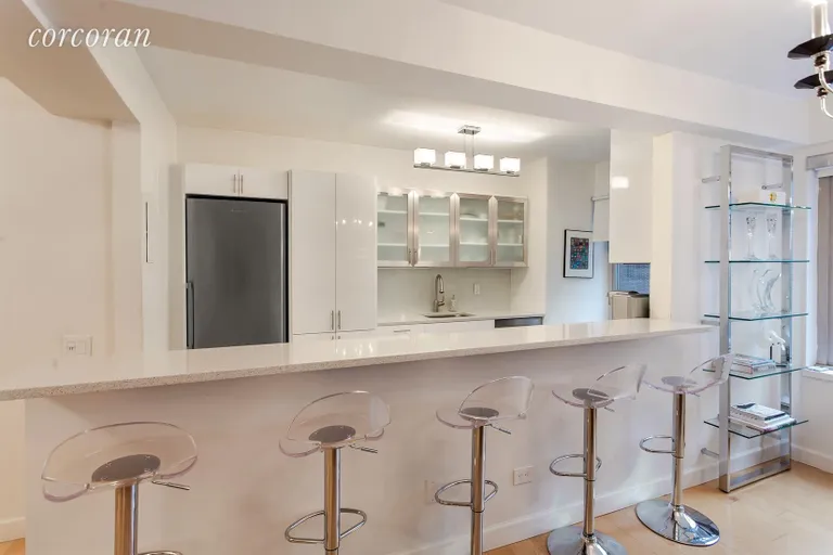 New York City Real Estate | View 200 East 57th Street, 7F | Kitchen | View 3