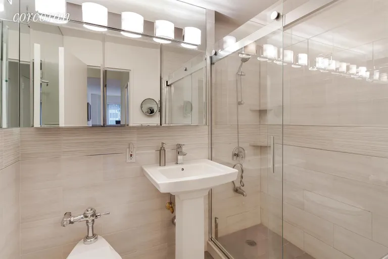 New York City Real Estate | View 200 East 57th Street, 7F | Bathroom | View 6