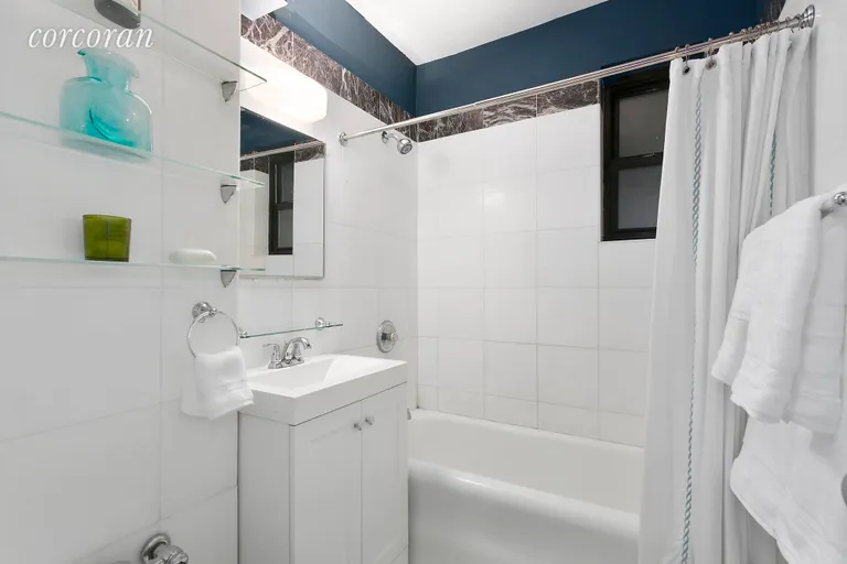 New York City Real Estate | View 229 East 79th Street, 3F | Windowed Bathroom | View 7