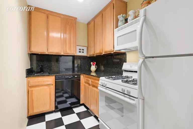 New York City Real Estate | View 10 West 15th Street, 525 | Spacious Kitchen | View 3