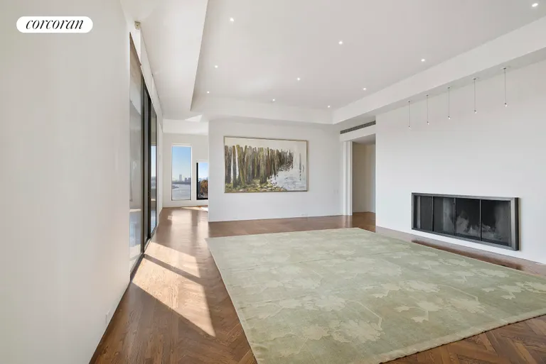 New York City Real Estate | View 10 Gracie Square, PHS | 4 Beds, 4 Baths | View 1