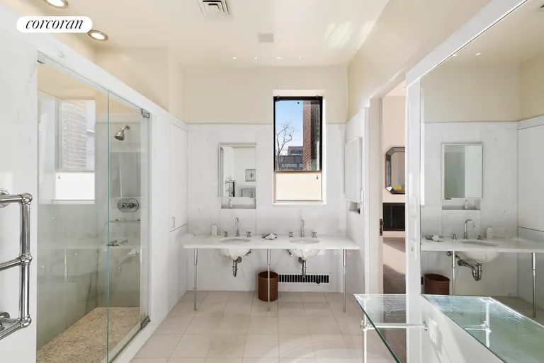 New York City Real Estate | View 10 Gracie Square, PHS | Master Bathroom | View 11