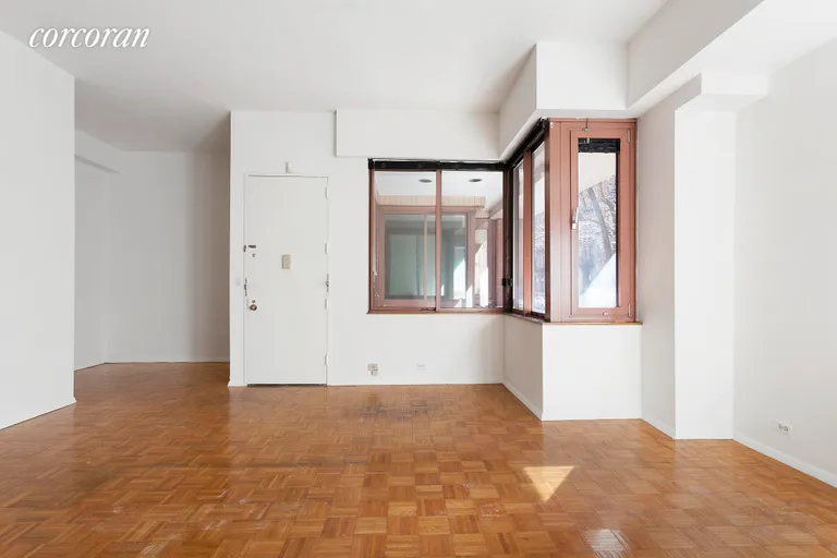 New York City Real Estate | View 393 West 49th Street, TH1E | 4 | View 4
