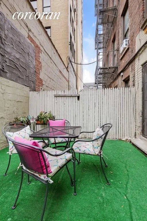 New York City Real Estate | View 256 West 15th Street, GRD-W | room 2 | View 3