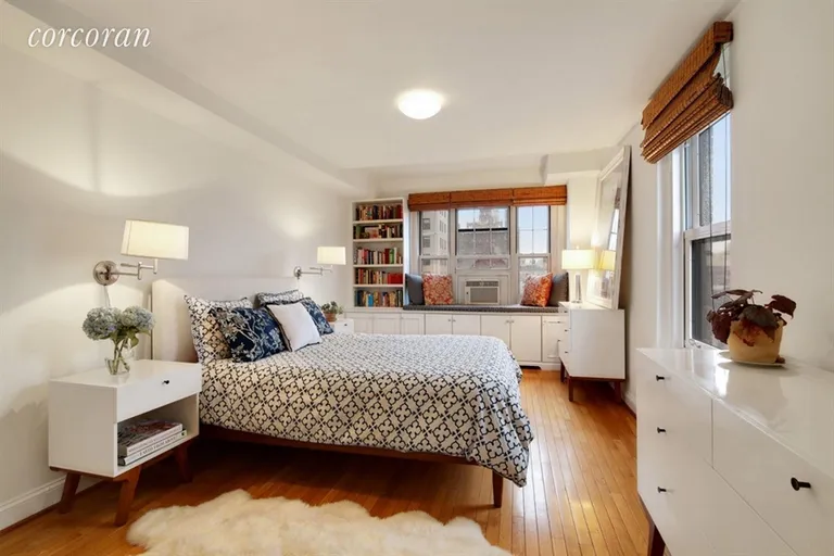 New York City Real Estate | View 70 Remsen Street, 10A | room 3 | View 4