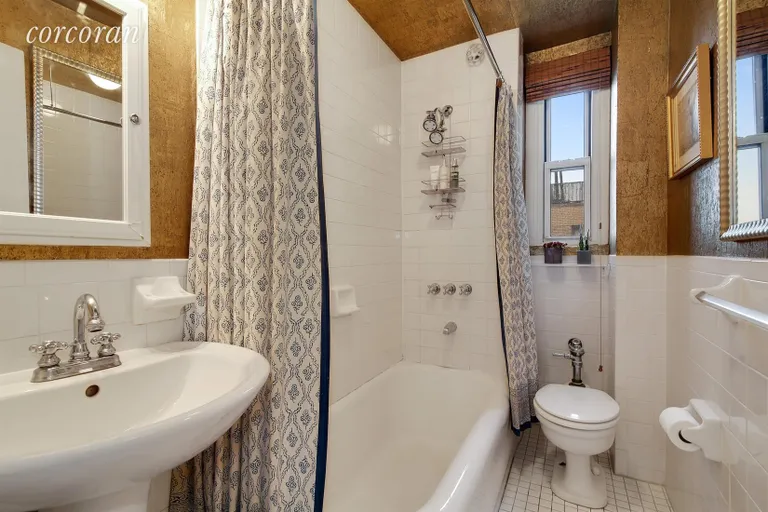 New York City Real Estate | View 70 Remsen Street, 10A | Bathroom | View 11