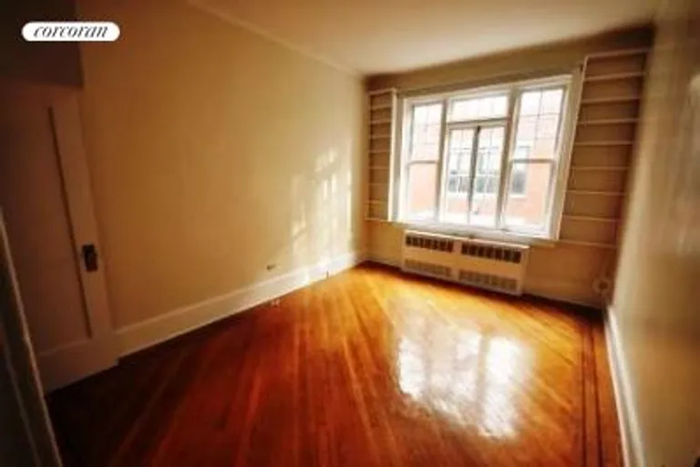 New York City Real Estate | View 11 Hunts Lane, upper | room 2 | View 3