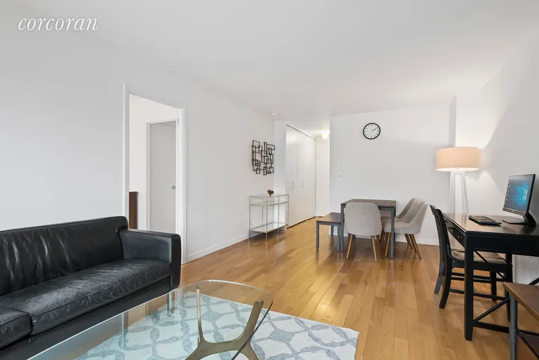New York City Real Estate | View 7 East 14th Street, 1407 | 3 | View 3