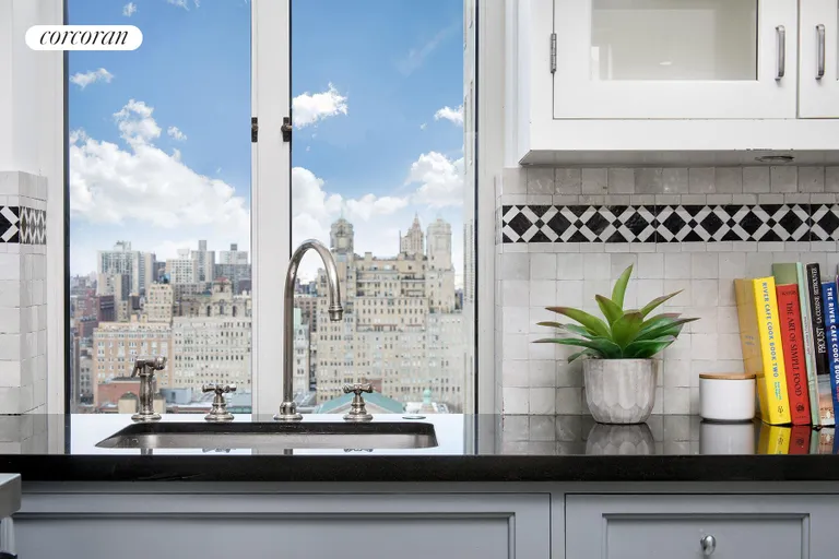 New York City Real Estate | View 145 Central Park West, 21C | room 11 | View 12