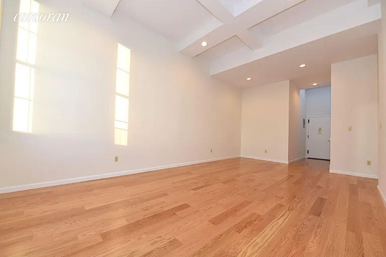 New York City Real Estate | View 45-02 Ditmars Boulevard, 514 | room 2 | View 3