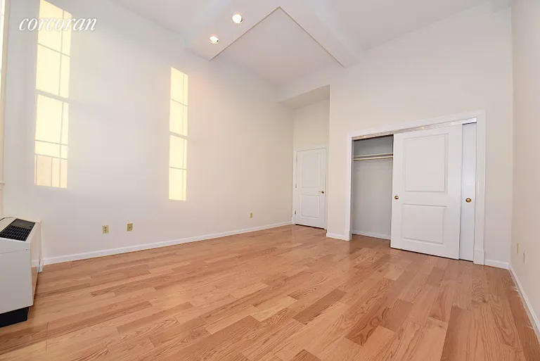 New York City Real Estate | View 45-02 Ditmars Boulevard, 514 | room 5 | View 6