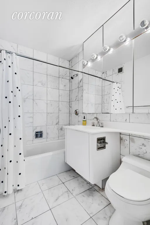 New York City Real Estate | View 20 West 64th Street, 14D | Marble bathrooms | View 5