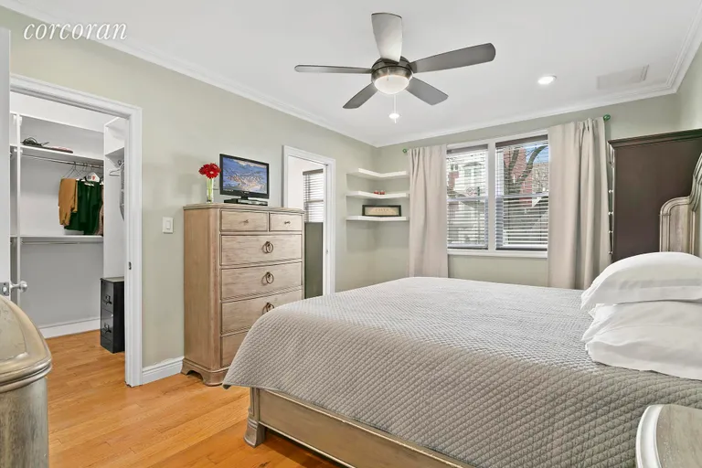 New York City Real Estate | View 32 Reeve Place | Master bedroom with walk-in closet and marble bath | View 3