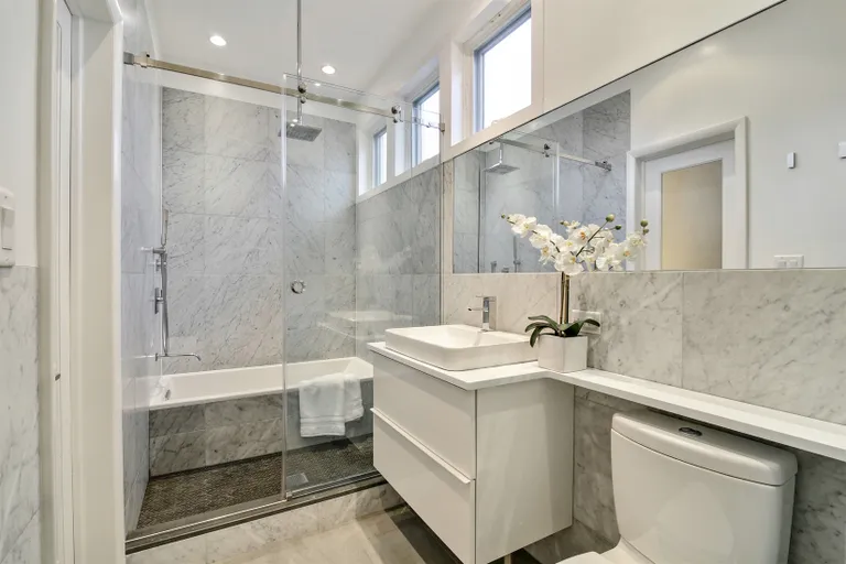 New York City Real Estate | View 196 15th Street | Master ensuite Spa | View 8