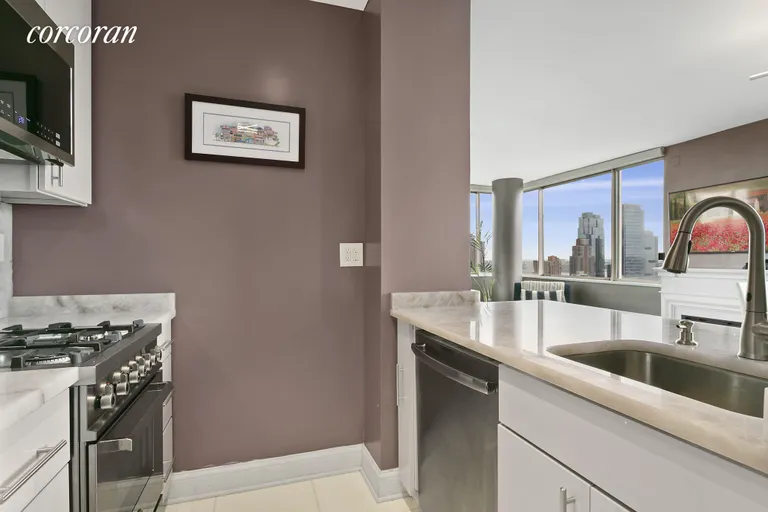New York City Real Estate | View 350 West 50th Street, 32E | room 1 | View 2