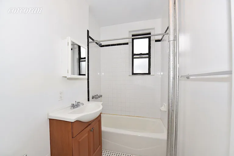 New York City Real Estate | View 26-80 30th Street, 4J | room 5 | View 6