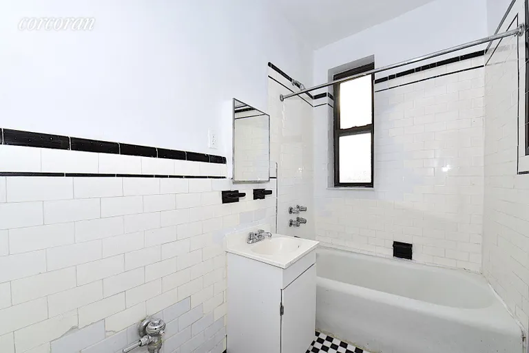New York City Real Estate | View 26-80 30th Street, 3M | room 8 | View 9
