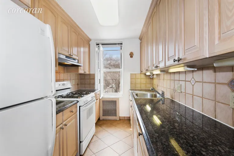 New York City Real Estate | View 820 Ocean Parkway, 415 | room 2 | View 3