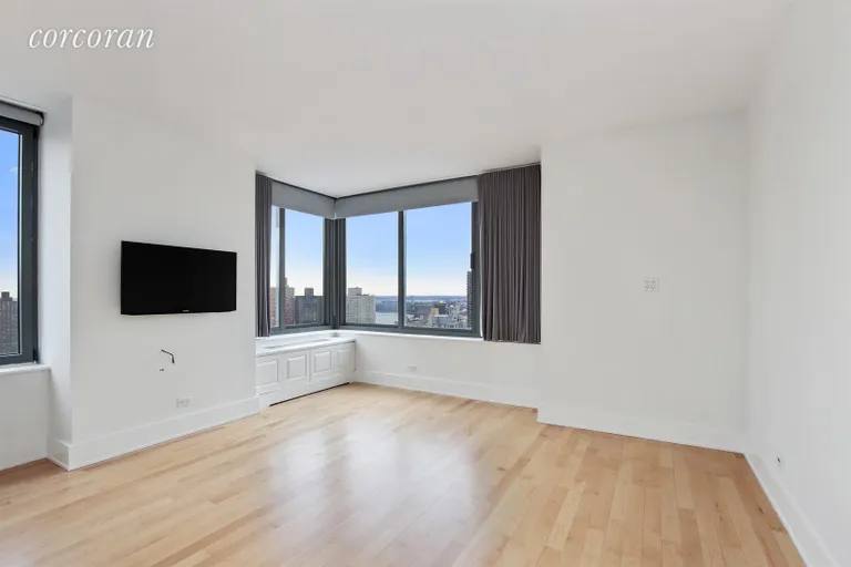 New York City Real Estate | View 300 East 85th Street, 2905 | Master Bedroom | View 14