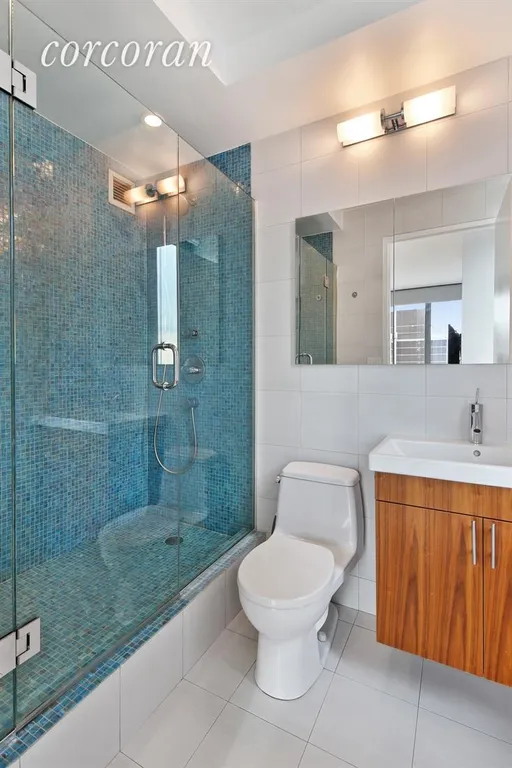New York City Real Estate | View 300 East 85th Street, 2905 | Master Bathroom | View 4