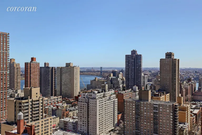 New York City Real Estate | View 300 East 85th Street, 2905 | Location 1 | View 7