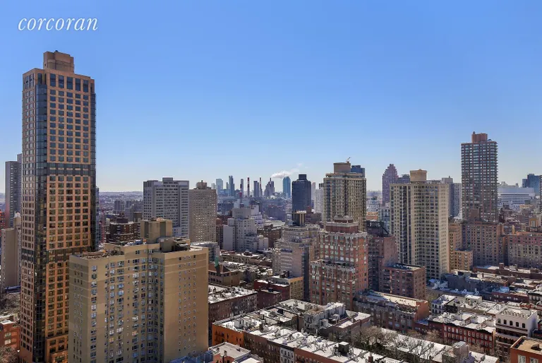 New York City Real Estate | View 300 East 85th Street, 2905 | Location 2 | View 8