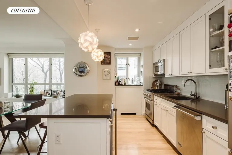 New York City Real Estate | View 200 East 66th Street, E3-06 | Bright Kitchen with New Appliances | View 3
