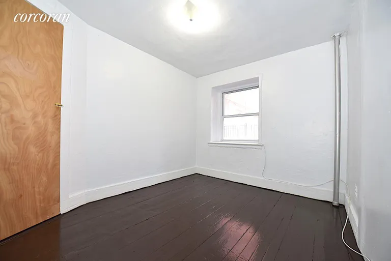 New York City Real Estate | View 186 Franklin Street, C1 | room 1 | View 2