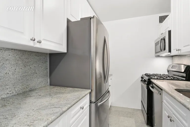New York City Real Estate | View 150 West End Avenue, 14S | 4 | View 4