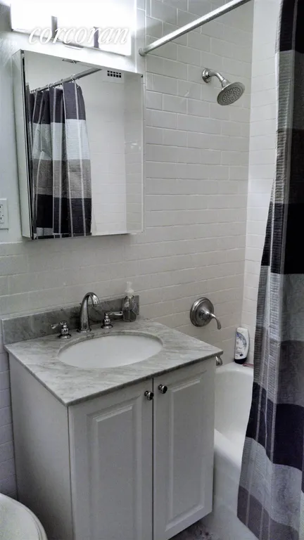 New York City Real Estate | View 150 West End Avenue, 14S | Bathroom
 | View 5