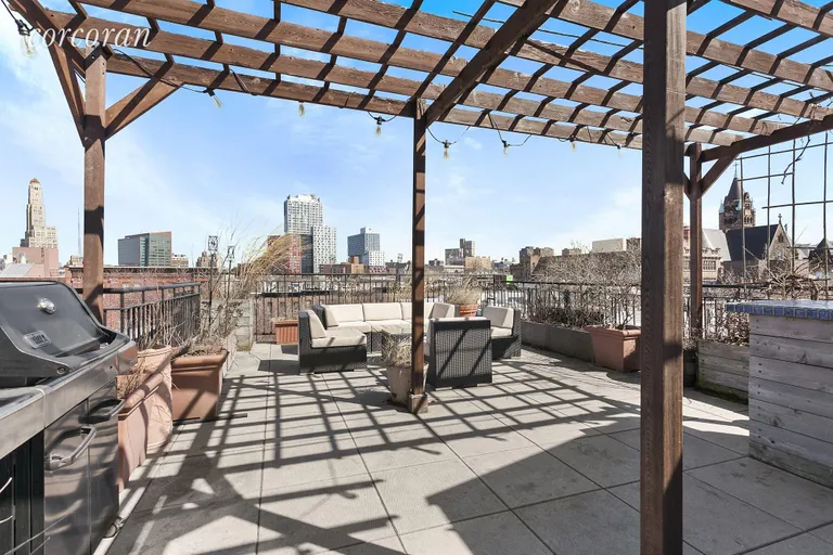 New York City Real Estate | View 23 Saint Johns Place, 4 | room 5 | View 6