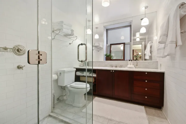 New York City Real Estate | View 400 East 52Nd Street, 3J | Bathroom | View 9