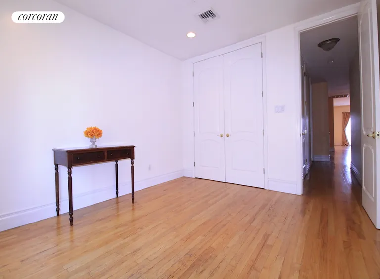 New York City Real Estate | View 238A Franklin Avenue, 3B | Bedroom | View 4